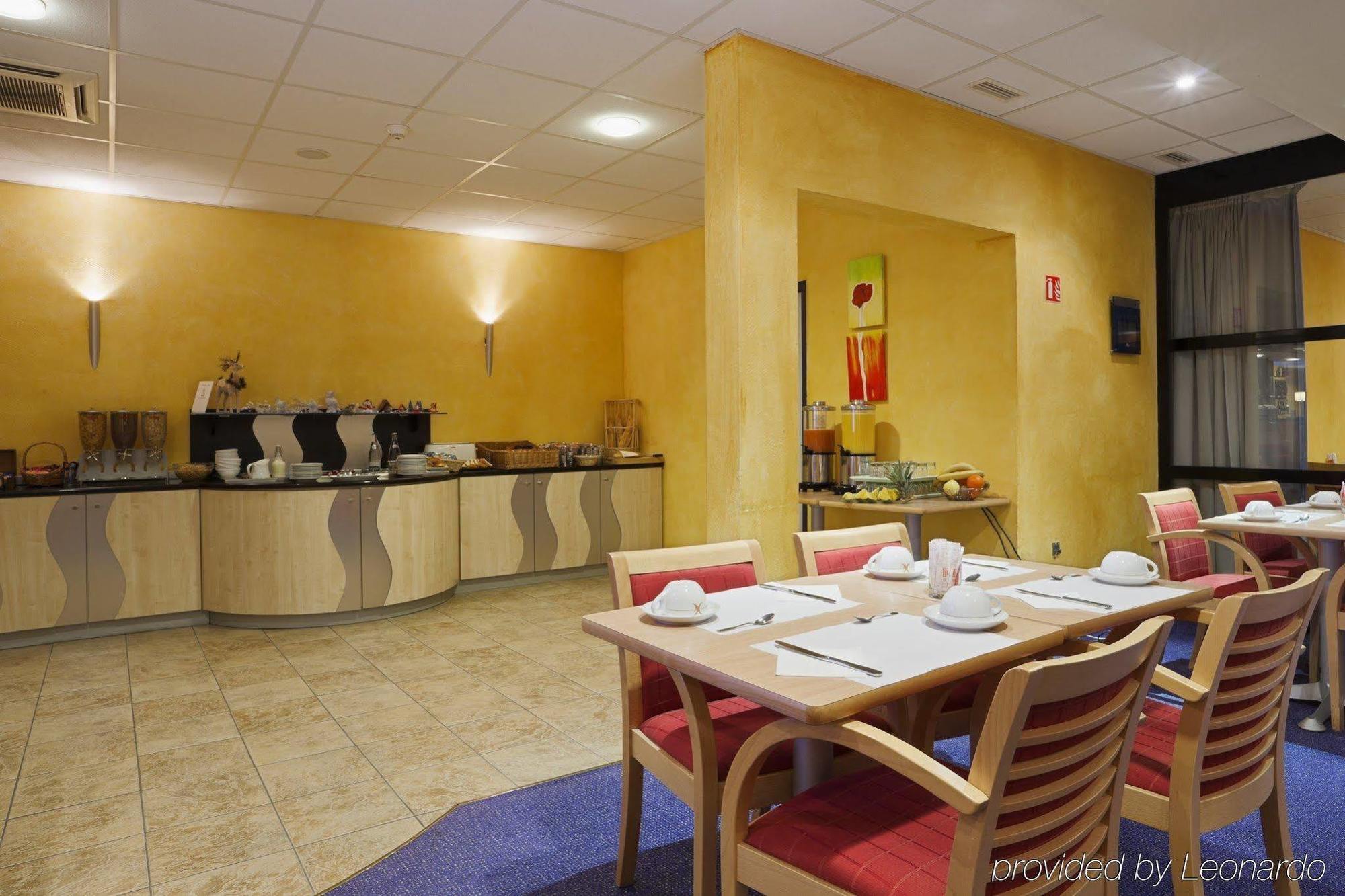 Holiday Inn Express Grenoble-Bernin Eksteriør billede